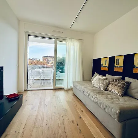 Charming On The Sea Apartmán *